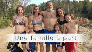 Caratula de Une famille à part 